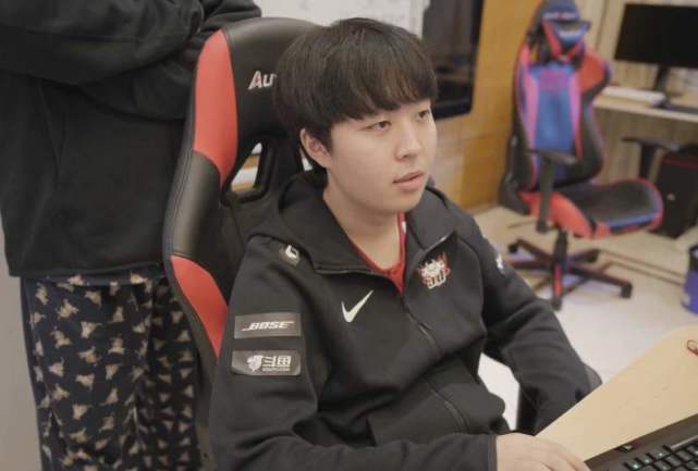 身价还得涨！尼科-帕斯13场5球5助攻，成意甲赛季首位造10球球员