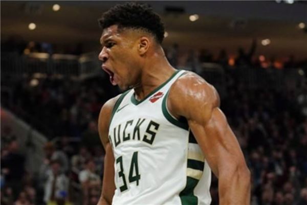 替补发威！勇士今天首发仅有1人得分上双，替补却有4人