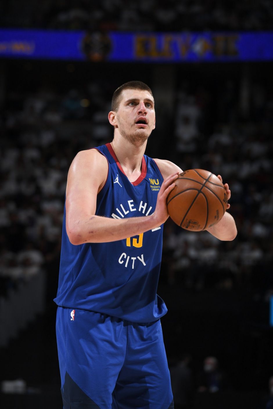 杨瀚森在身 杨瀚森在身