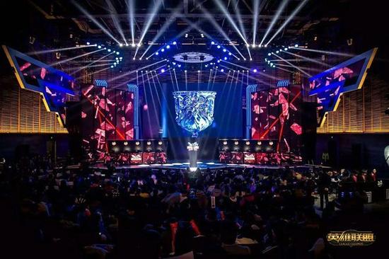 由于法甲赛 由于法甲赛